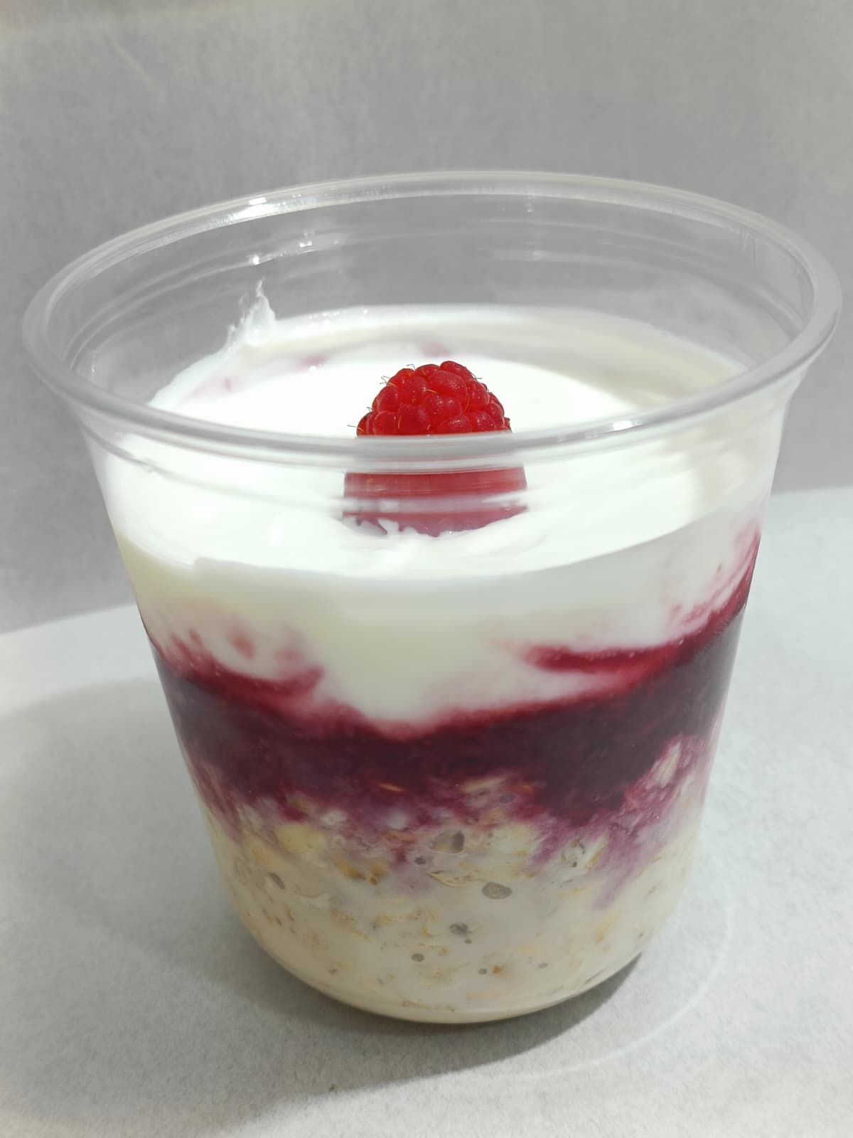 Raspberry Cheesecake Overnight Oats